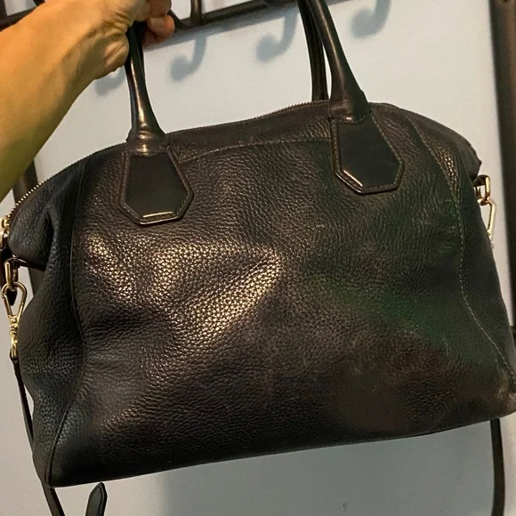 Michael Kors Pebbled navy Satchel - Picture 5 of 14